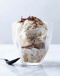 Caramel-apple ice cream