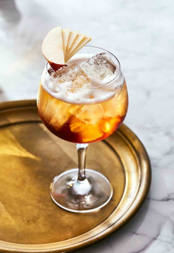 Caramel apple spritz