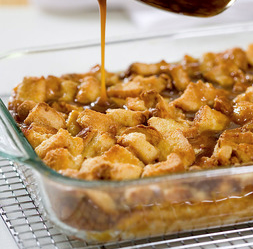 Caramel bread pudding