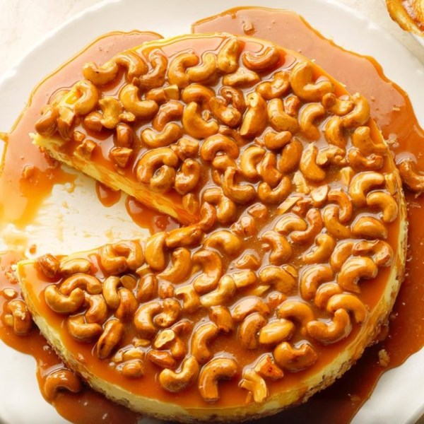 Caramel cashew cheesecake