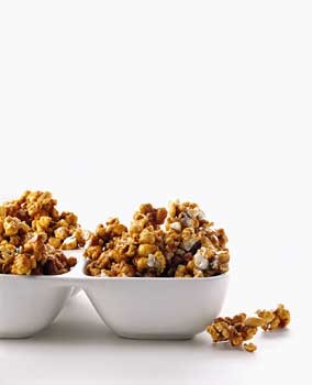 Caramel corn clusters