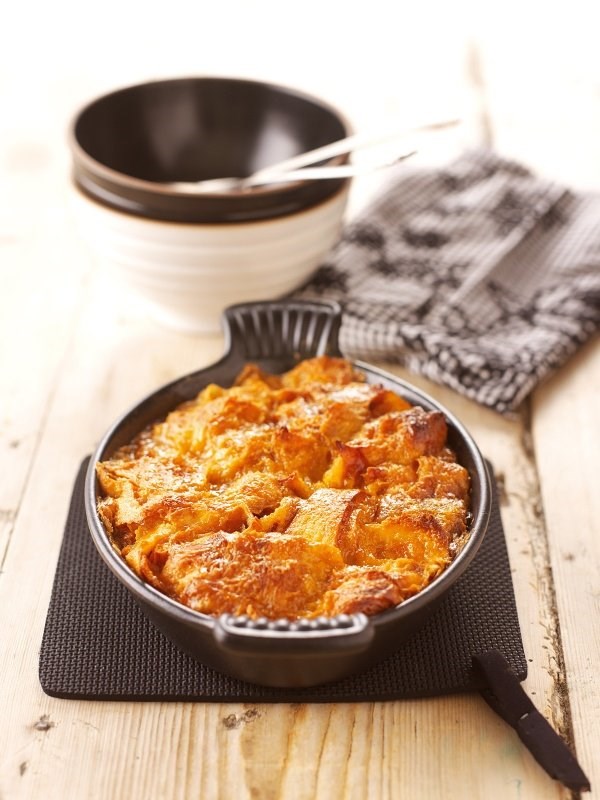 Caramel croissant pudding
