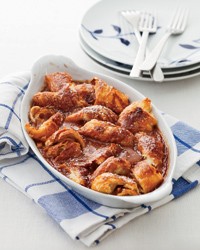 Caramel-croissant pudding