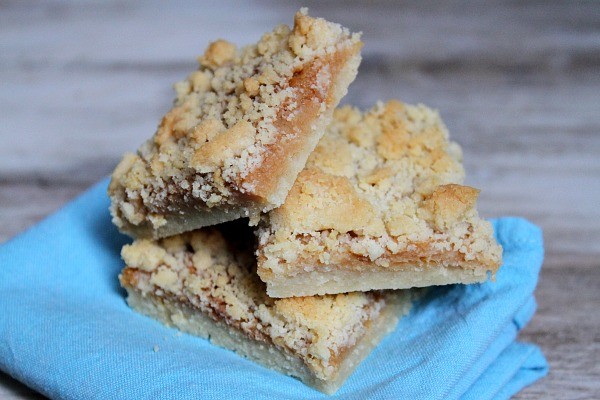 Caramel-crumble bars
