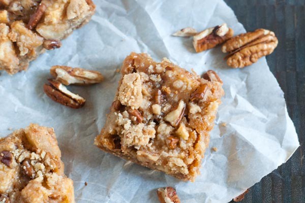 Caramel honeycrisp apple bars