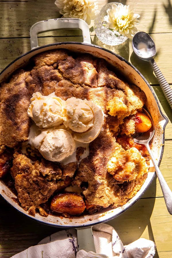 Caramel peach dump cake