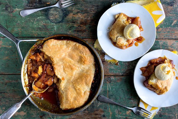 Caramel peach skillet pie