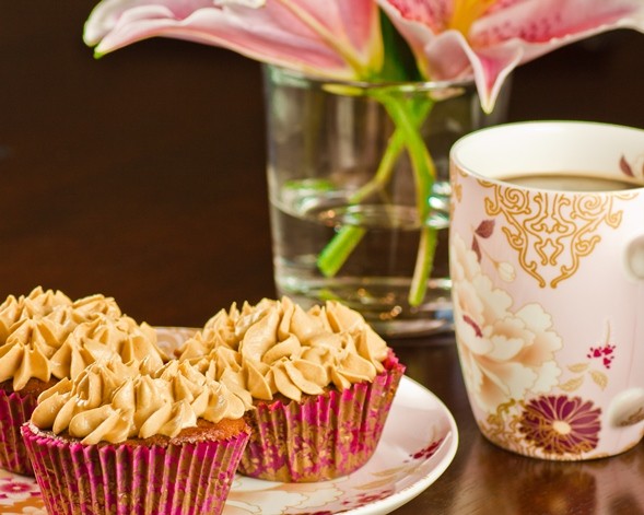 Caramel pear cupcakes with caramel frosting