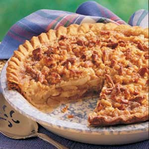 Caramel pear pie