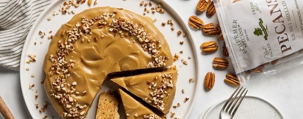 Caramel-pecan carrot cake
