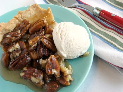 Caramel pecan pie