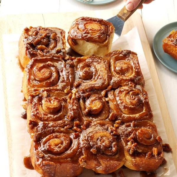 Caramel pecan rolls