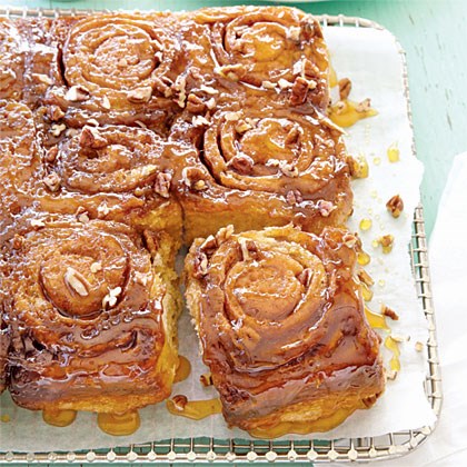 Caramel-pecan sticky buns
