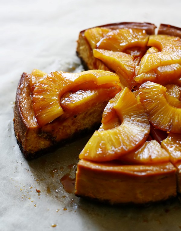 Caramel pineapple cheesecake