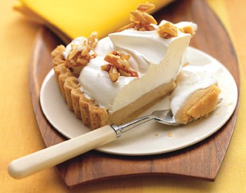 Caramel pudding tart with almond shortbread crust