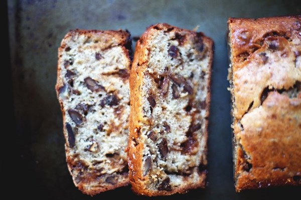 Caramel rum banana bread