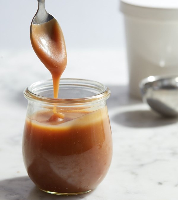 Caramel sauce for ice cream 