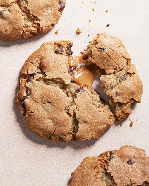 Caramel-stuffed chocolate chip cookies