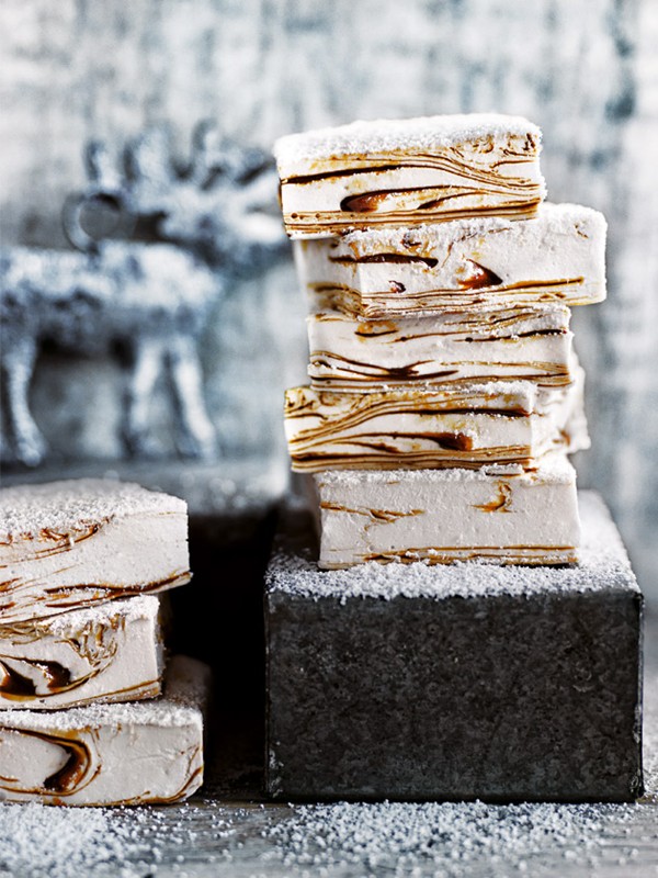 Caramel swirl marshmallows