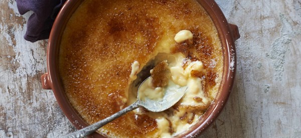 Caramel-topped custard (Crèma Catalana)