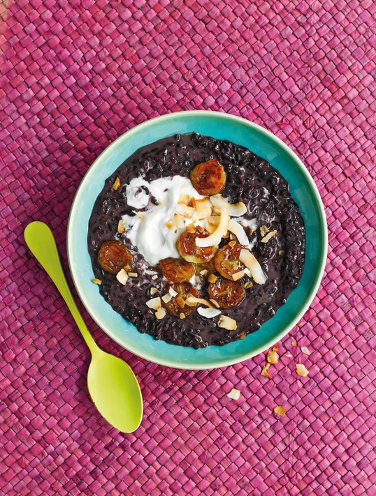 Caramelised bananas & black rice pudding