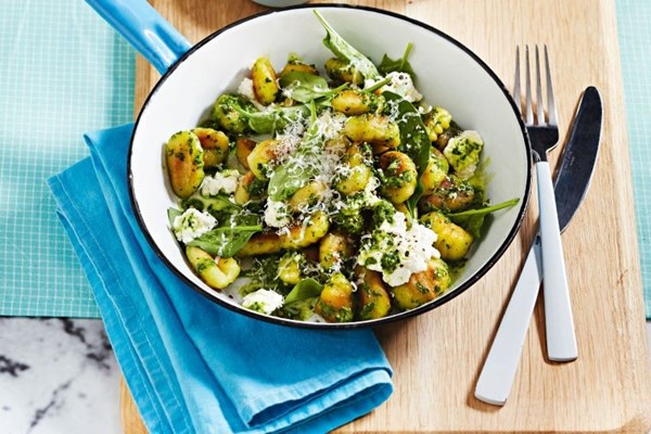 Caramelised garlic & spinach gnocchi with ricotta