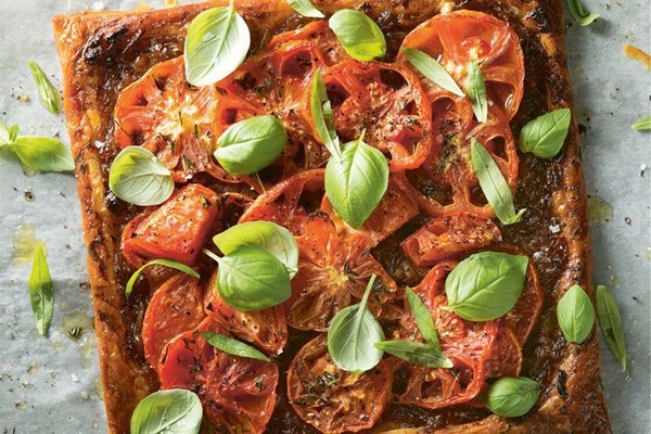 Caramelised onion and tomato tart