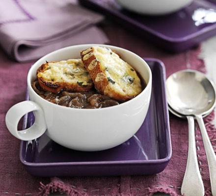 Caramelised onion soup with sage and cheese toasts