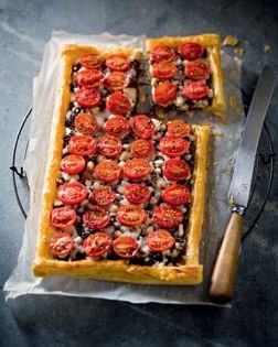 Caramelised onion, tomato and goat's milk cheese tart
