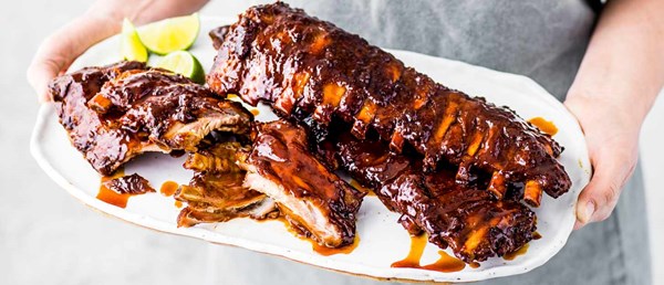Caramelised peanut pork ribs