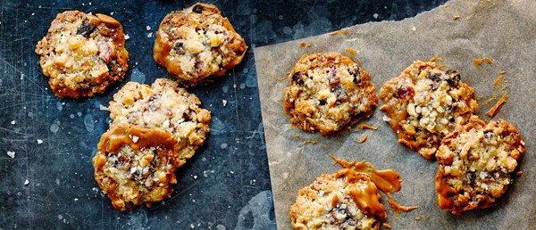 Caramelised white chocolate Florentines