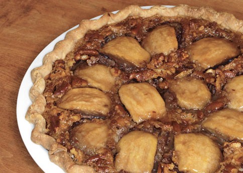 Caramelized-apple and pecan pie