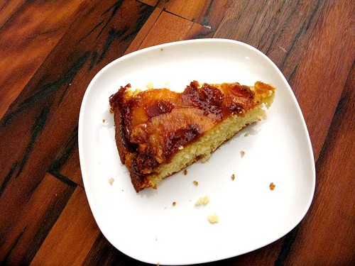 Caramelized-apple skillet cake