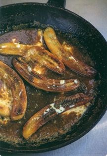 Caramelized bananas with butterscotch rum sauce