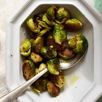 Caramelized Brussels sprouts with lemon
