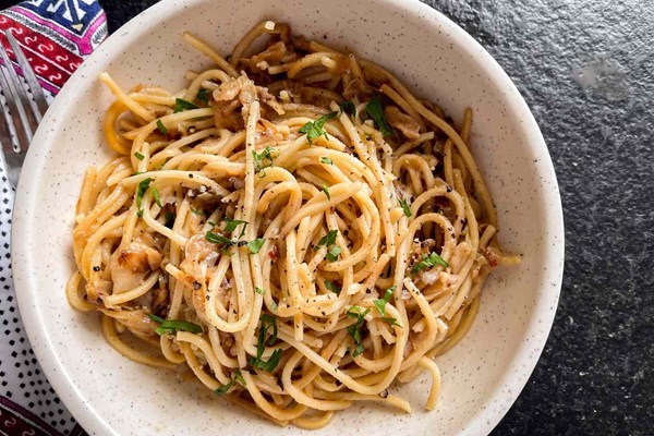 Caramelized cabbage spaghetti