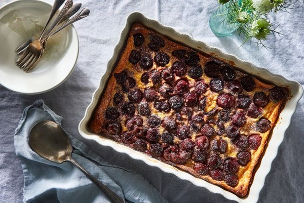 Caramelized cherry clafoutis 