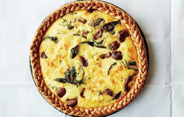Spinach and cheddar tart