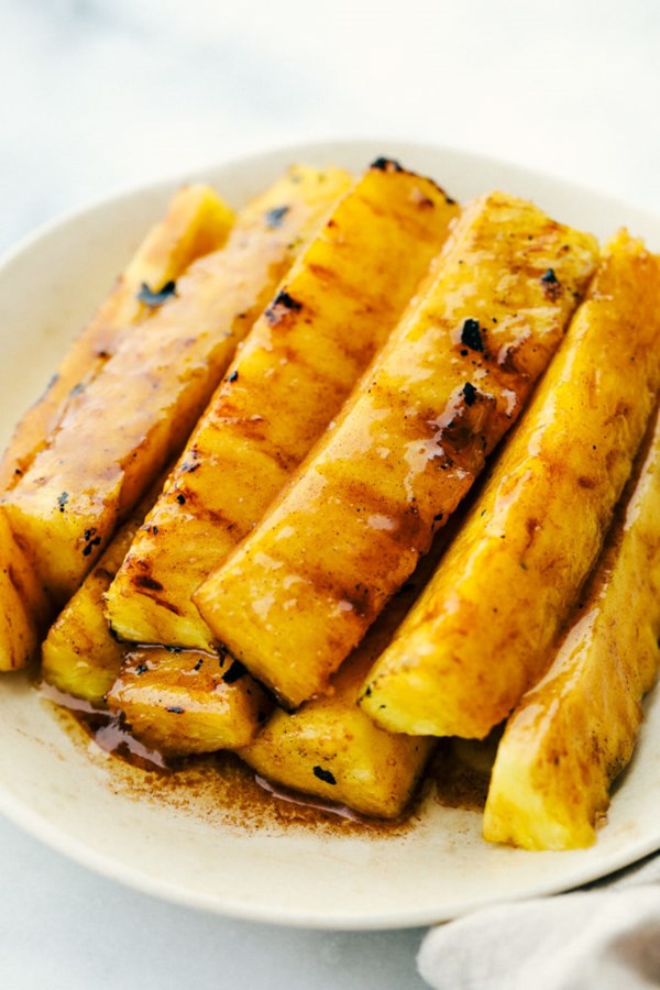 Caramelized grilled pineapple