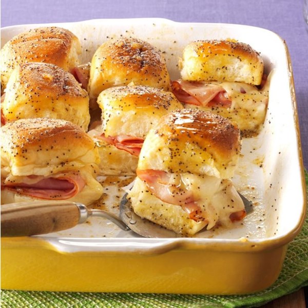 Caramelized ham & Swiss buns