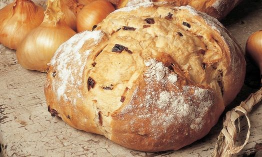 Caramelized onion bread