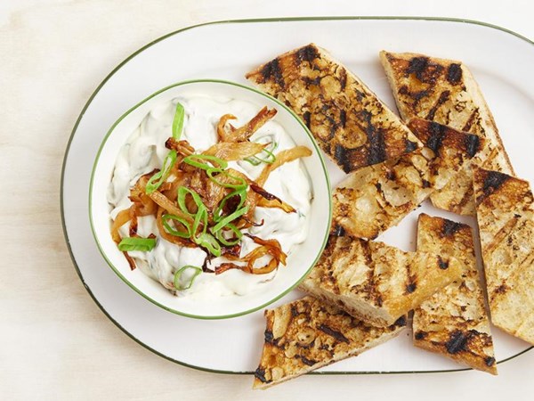 Caramelized onion dip with hot paprika 