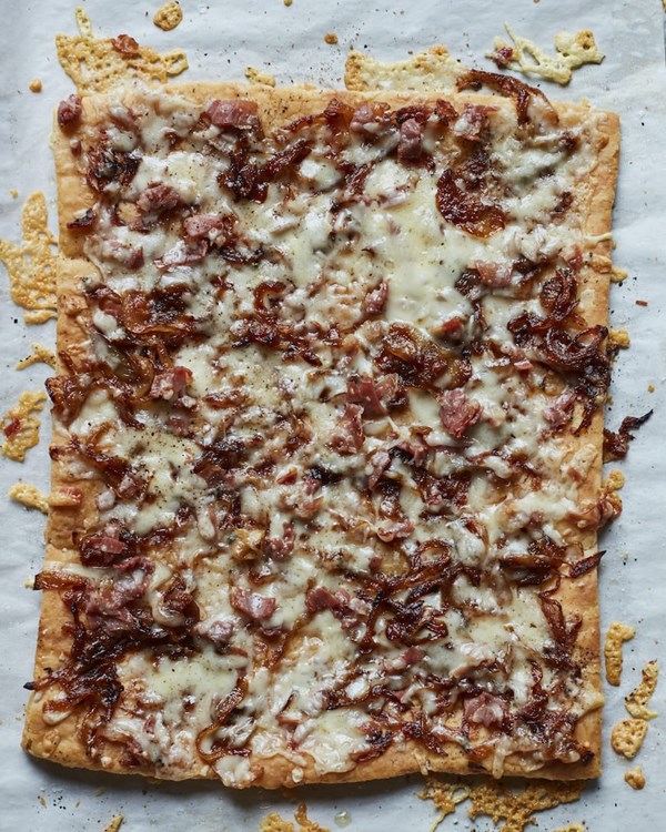Caramelized onion flatbread