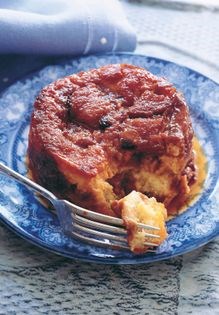 Caramelized panettone bread pudding