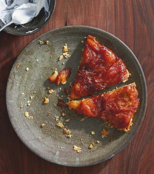 Caramelized peach or plum tart