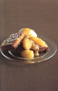 Caramelized pineapple with caramelized pineapple sauce