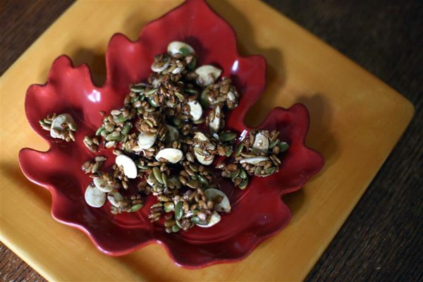 Caramelized seed mix