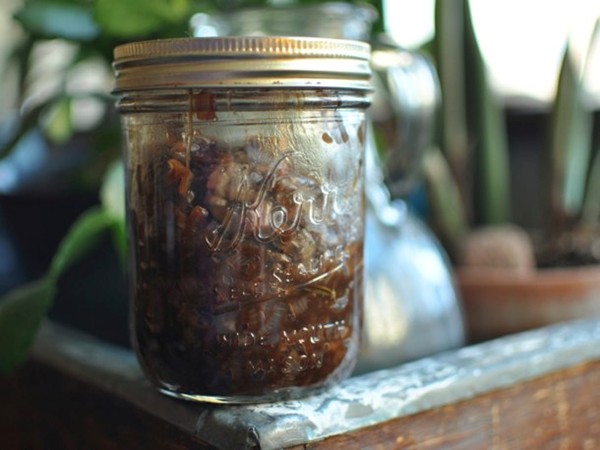 Caramelized shallot pickle