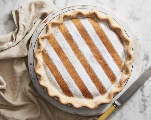 Caramelized white chocolate chess pie [pie dough]