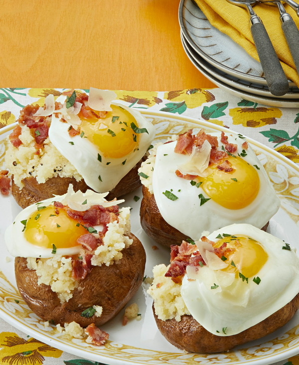 Carbonara baked potatoes
